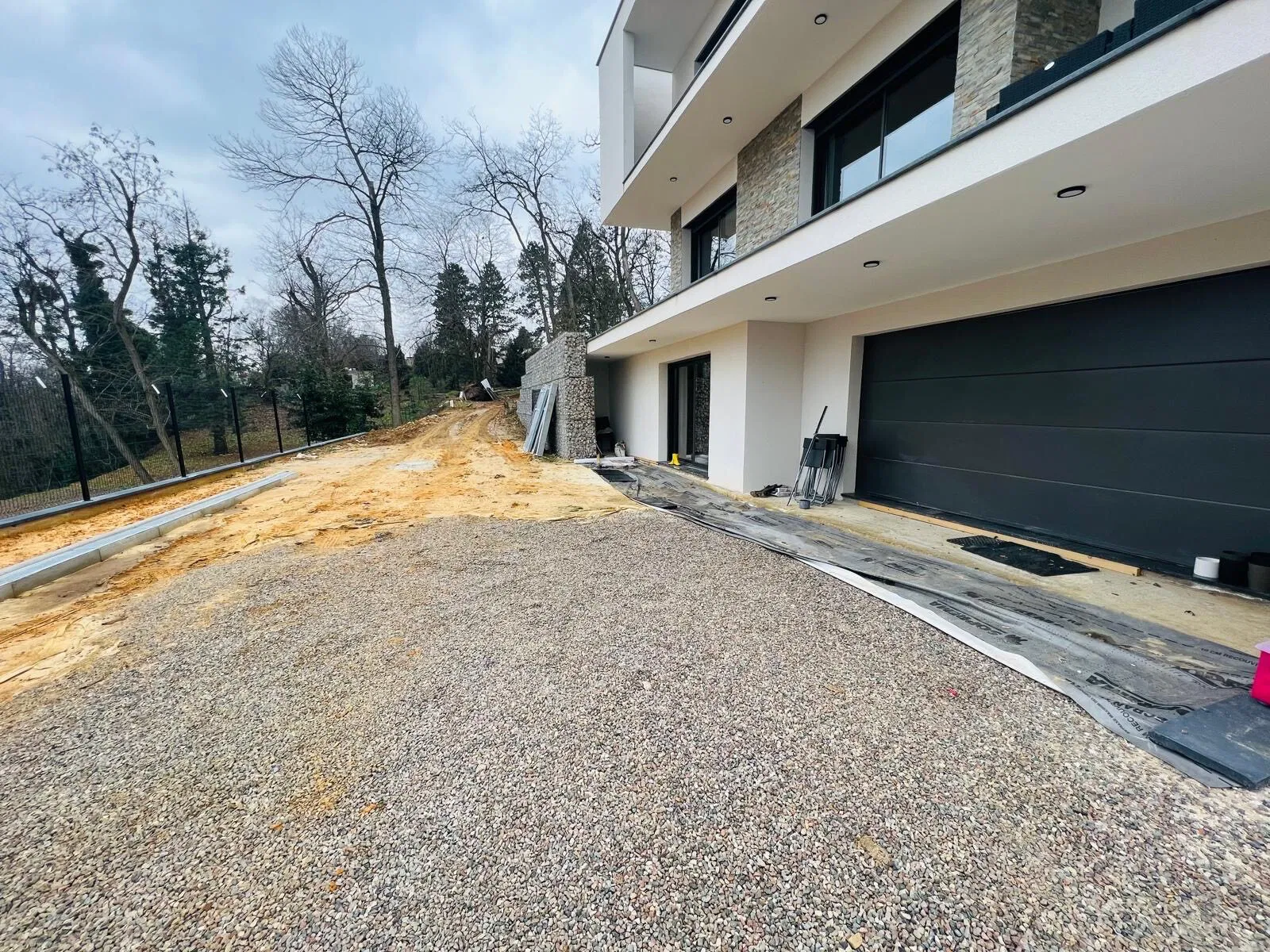 avant allée maison